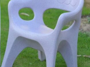 كراسى من البولي ايثيلين الآمل للتوريدات العمومية