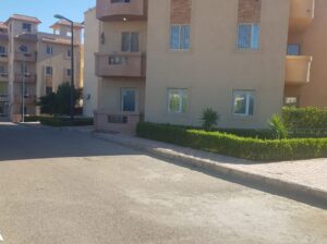 شالية للبيع فى قرية سانتا كلوز راس سدر 01012771804