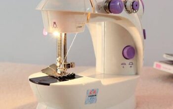 ماكينة خياطة صغيرة محمولة
