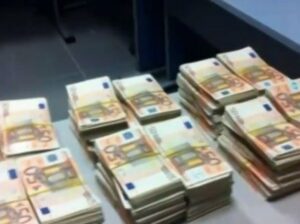 DO YOU NEED URGENT LOAN OFFER CONTACT US