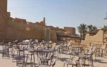 جلسات شعبية ,كنب ملكي ,طاولات وكراسي