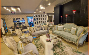 صالون مميز وشيك باجود الخامات والاخشاب الطبيعيه