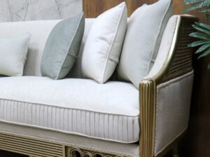 رقي الصالونتريه في مصنع لومباردي