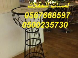 تأجير كنب جلد ابيض ,كراسي فندقية , طاولات طعام