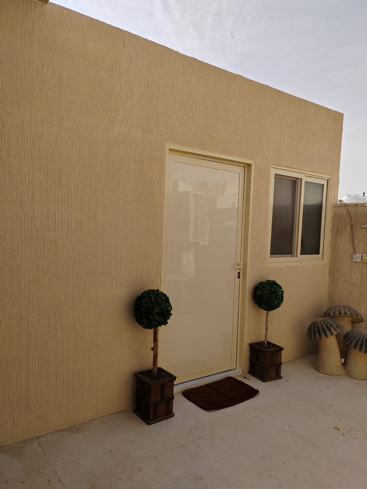 مقاول ملاحق