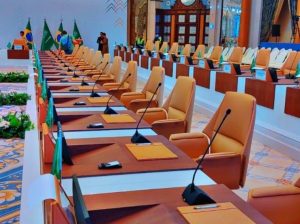 تأجير كراسي بار في الرياض ، طاولات بوفيه ، مكيفات